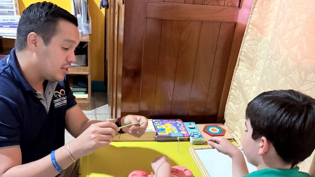 Acompañamiento terapéutico para niños con autismo en Managua