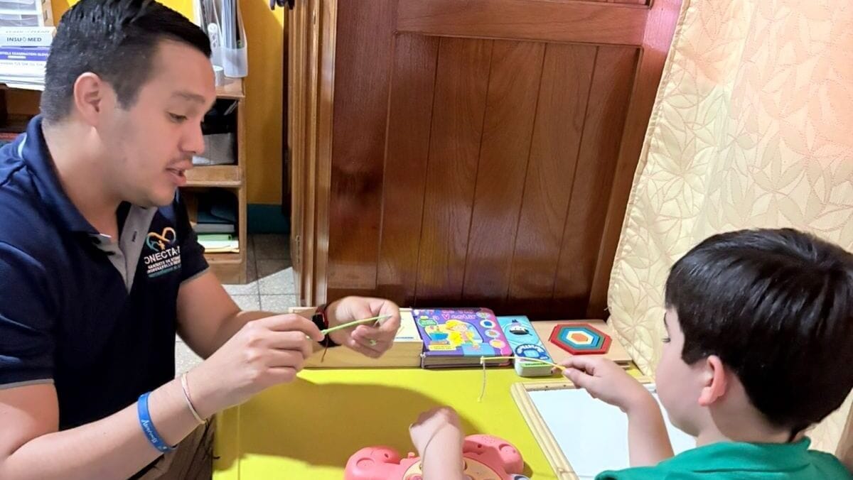 Acompañamiento terapéutico para niños con autismo en Managua